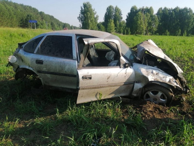 Проводится проверка по факту автоаварии в Тарском районе